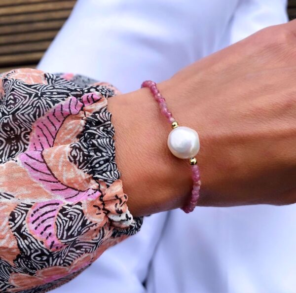 G&S Design armbånd med perle & pink tourmalin sten 8983