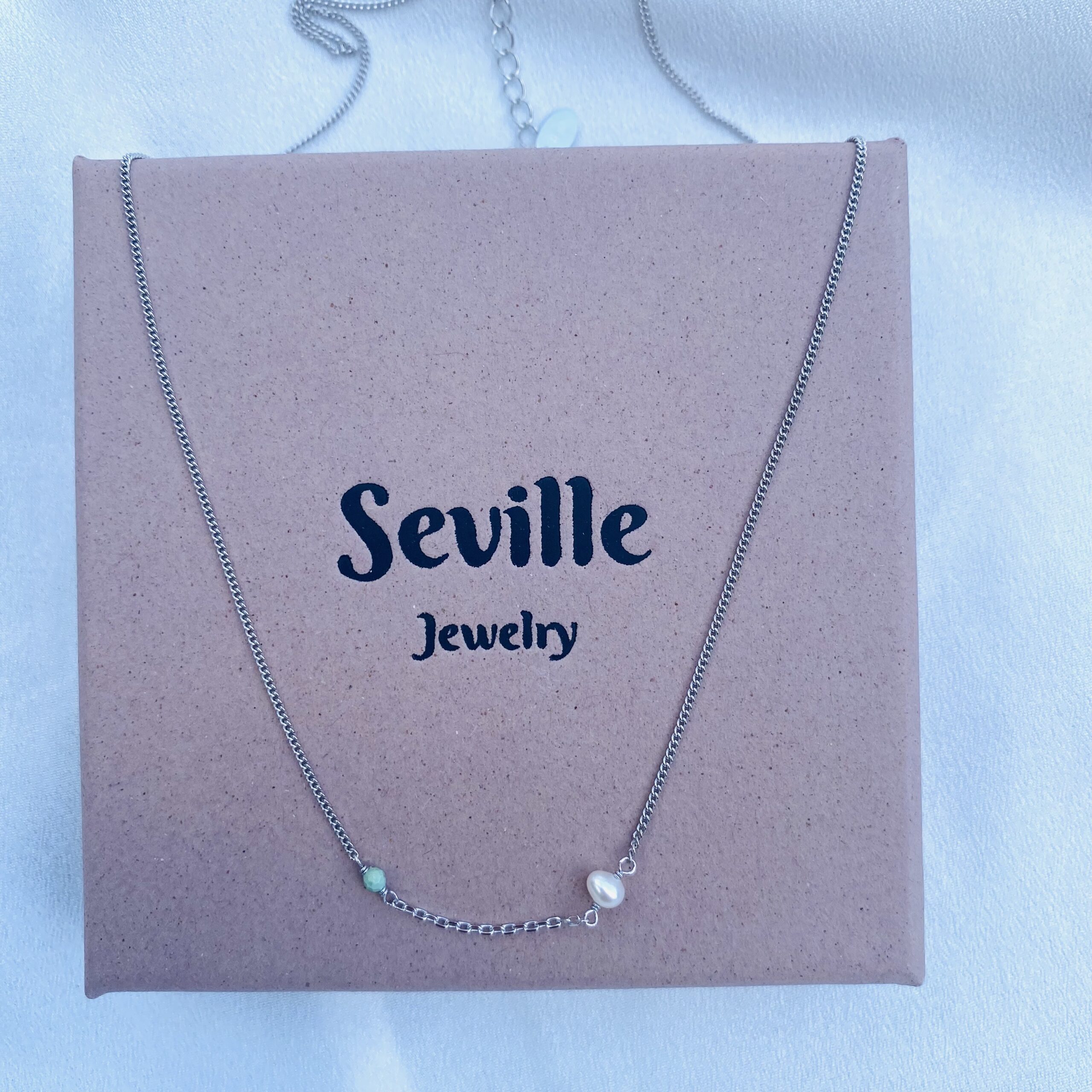 Seville Jewelry halskæde med turkis & ferskvandsperle 8991/45