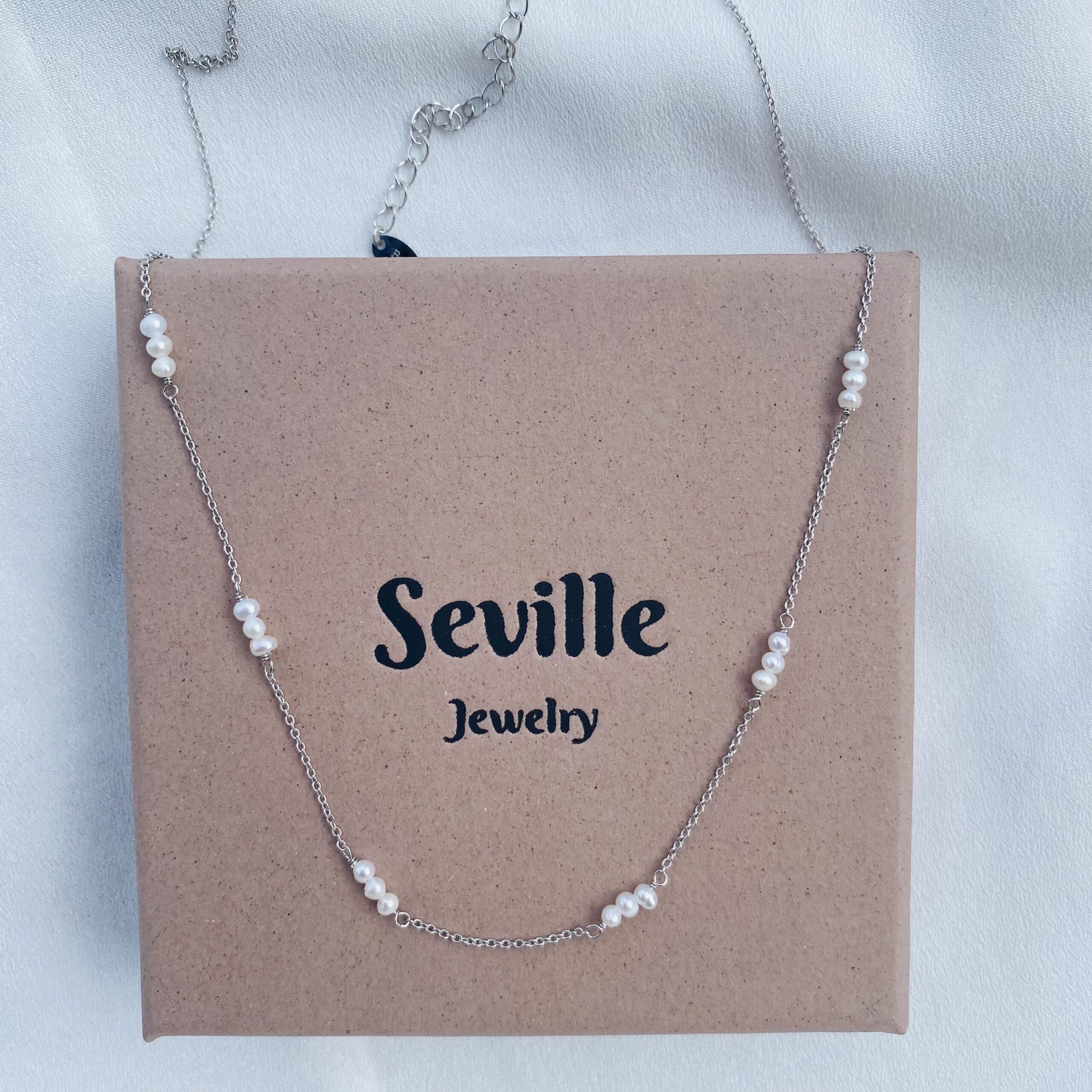 Seville Jewelry sølv halskæde med ferskvandsperler 8992/45