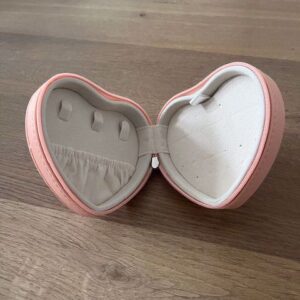 Smykkeskrin hjerte i lyserød 10x9,5x4,5cm - LYSH212/P