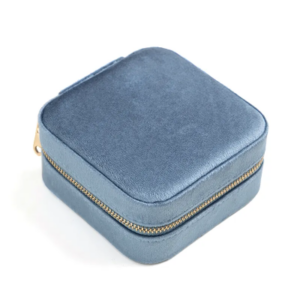 Smykkeskrin i blå velour 10x10x5 cm - Guld & Sølv Design LYSH102