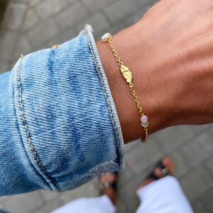 Seville Jewelry armbånd pastelfarver & hvide perler 81027