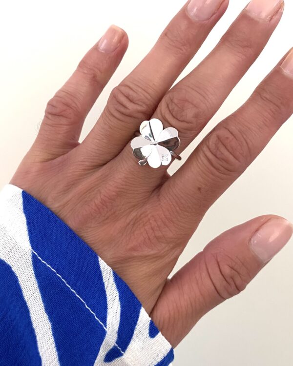 Firkløver ring i sølv 16mm - Guld & Sølv Design 2671 - Image 2