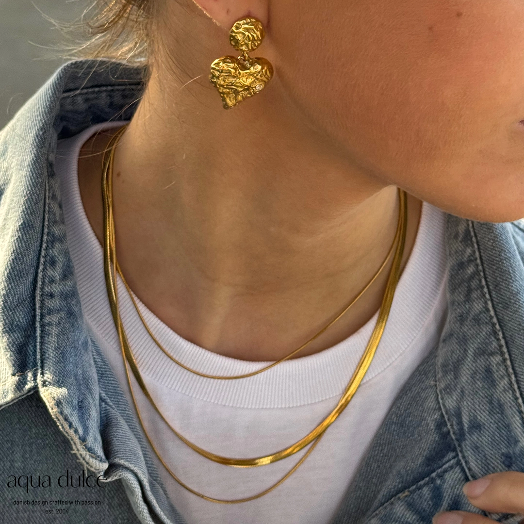 BAY - 3 i én halskæde