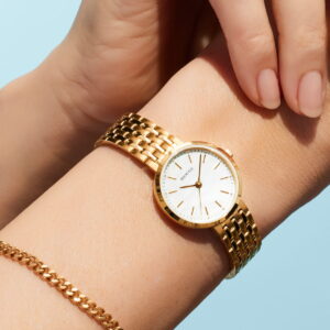 Elegant ur i rustfrit stål med perlemorsskive og gyldne detaljer – BERING Classic