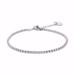 Tennisarmbånd i rustfrit stål med klare sten.