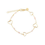 ALMA armbånd i forgyldt 925 sterling sølv med åbne hjerter og rosa perler fra Aqua Dulce.