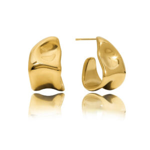 Soft Wide øreringe i guldfarvet rustfrit stål med blød, bred form.