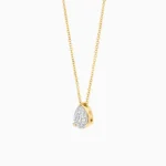 Halskæde i 14 kt guld med dråbeformet lab‑grown diamant.