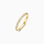 Blush alliancering i 14 kt guld med 0,31 ct lab‑grown diamanter.