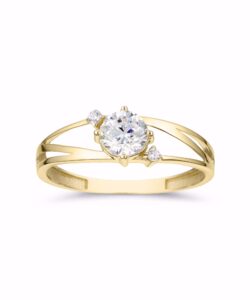 8 kt. guldring med stor og små klare zirkonia fra Guld & Sølv Design