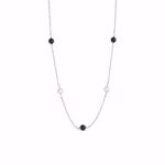Zita halskæde i 925 sterling sølv med sort onyx og ferskvandsperler fra Seville Jewelry