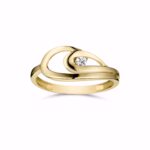 8 kt guldring med klar zirkonia og åbent design fra Guld & Sølv Design