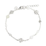Firkløver armbånd i 925 sterling sølv fra Aqua Dulce med lyse stenperler
