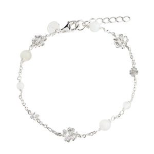 Firkløver armbånd i 925 sterling sølv fra Aqua Dulce med lyse stenperler