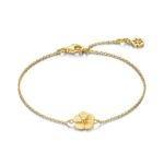 Bloom armbånd fra Spirit Icons i 18 kt. forgyldt sølv med lille matteret blomst og blank midte.