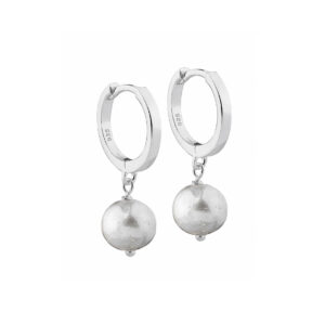 WHISPER PEARL HOOP creoler i 925 sterling sølv med grå ferskvandsperler fra Aqua Dulce