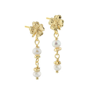CLOVER PEARL ørestikker i forgyldt 925 sterling sølv med hvide ferskvandsperler fra Aqua Dulce